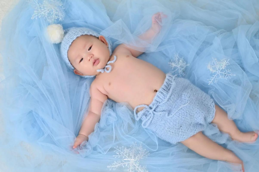 中国香港孕妇三个月肚子多大